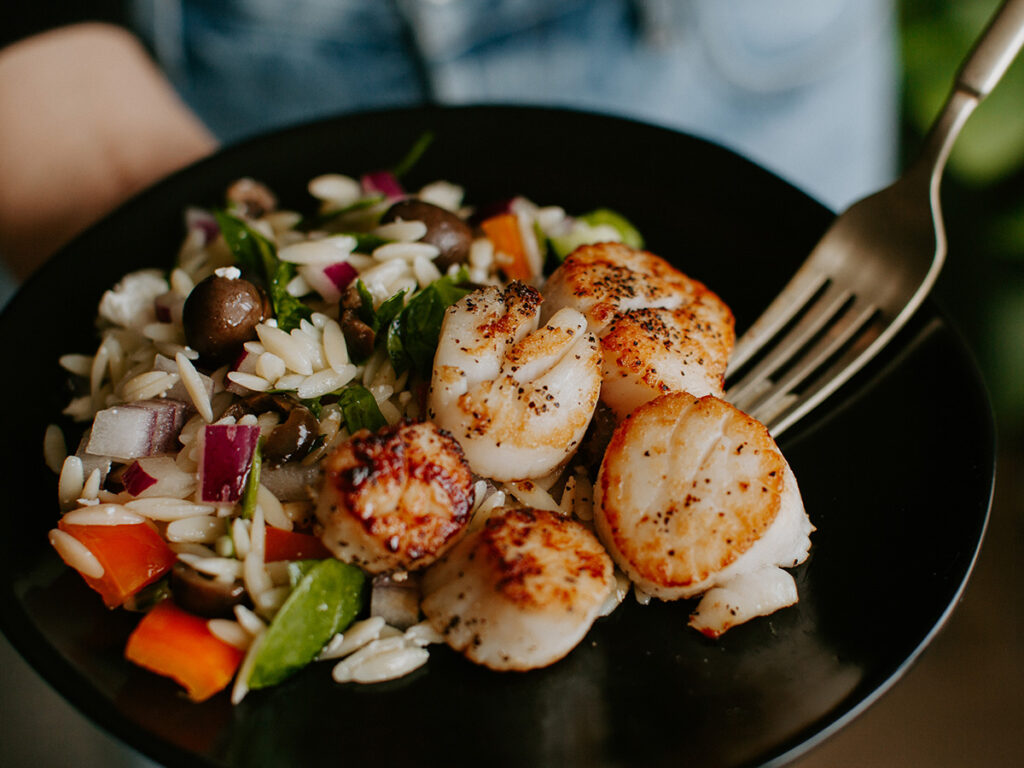 Seared Scallops With Mediterranean Orzo Salad • Seafood Nutrition 8075